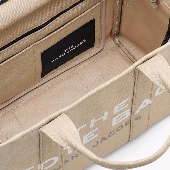 Marc Jacobs Tan Tote Bag with Black Strap - Brand New - Picture 6 of 8